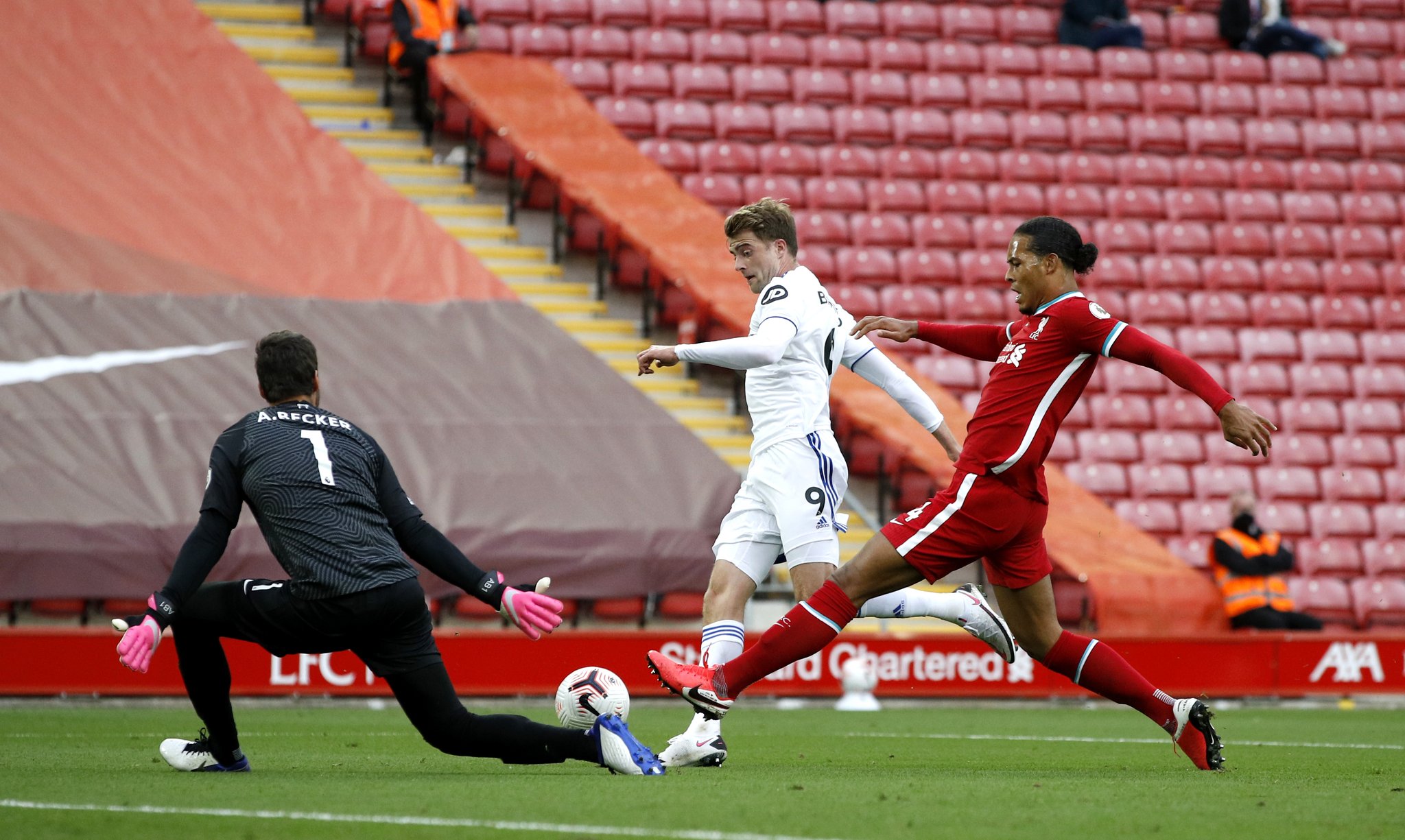 功的俱乐部 功的俱乐部